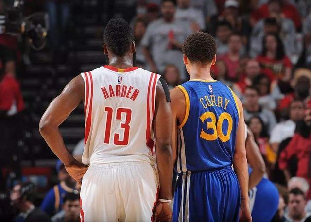 次暴露了马 次暴露了马