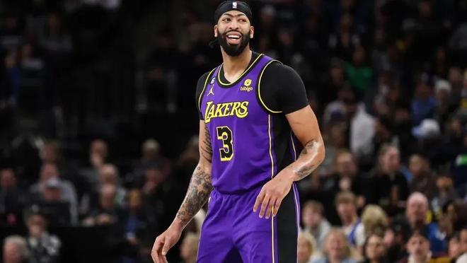 大量球員與 大量球員與